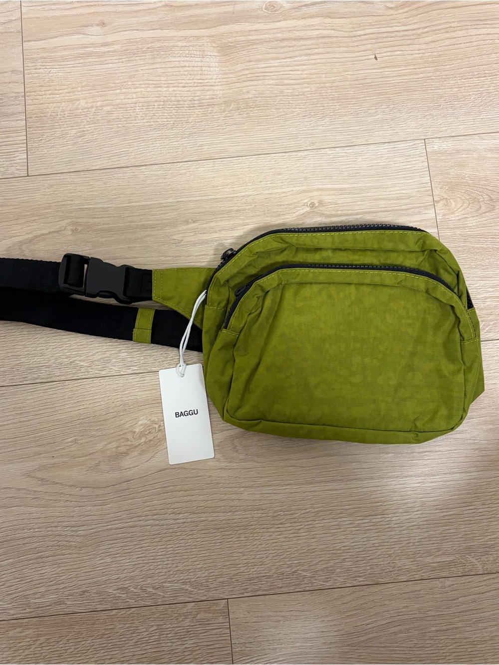 BAGGU Avocado Fanny Pack